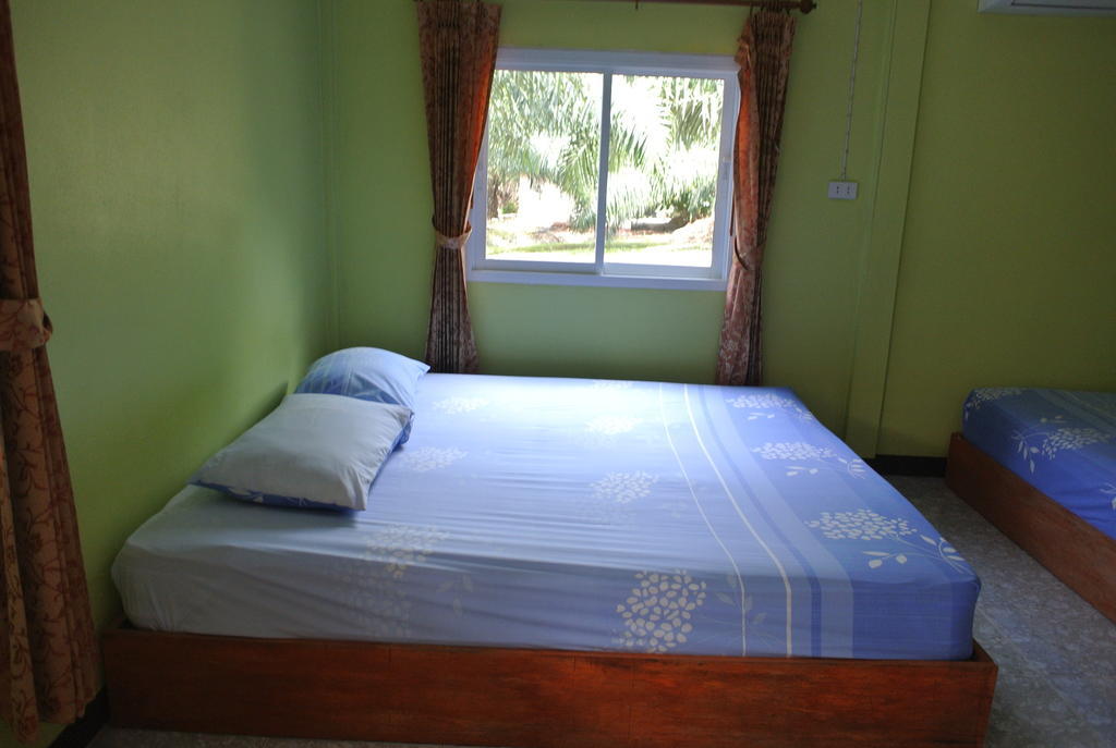 Bantatuk Resort & Restaurant Ban Tha Khun Pokoj fotografie